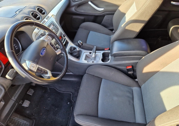 Ford S-Max cena 24000 przebieg: 229700, rok produkcji 2010 z Gdańsk małe 56